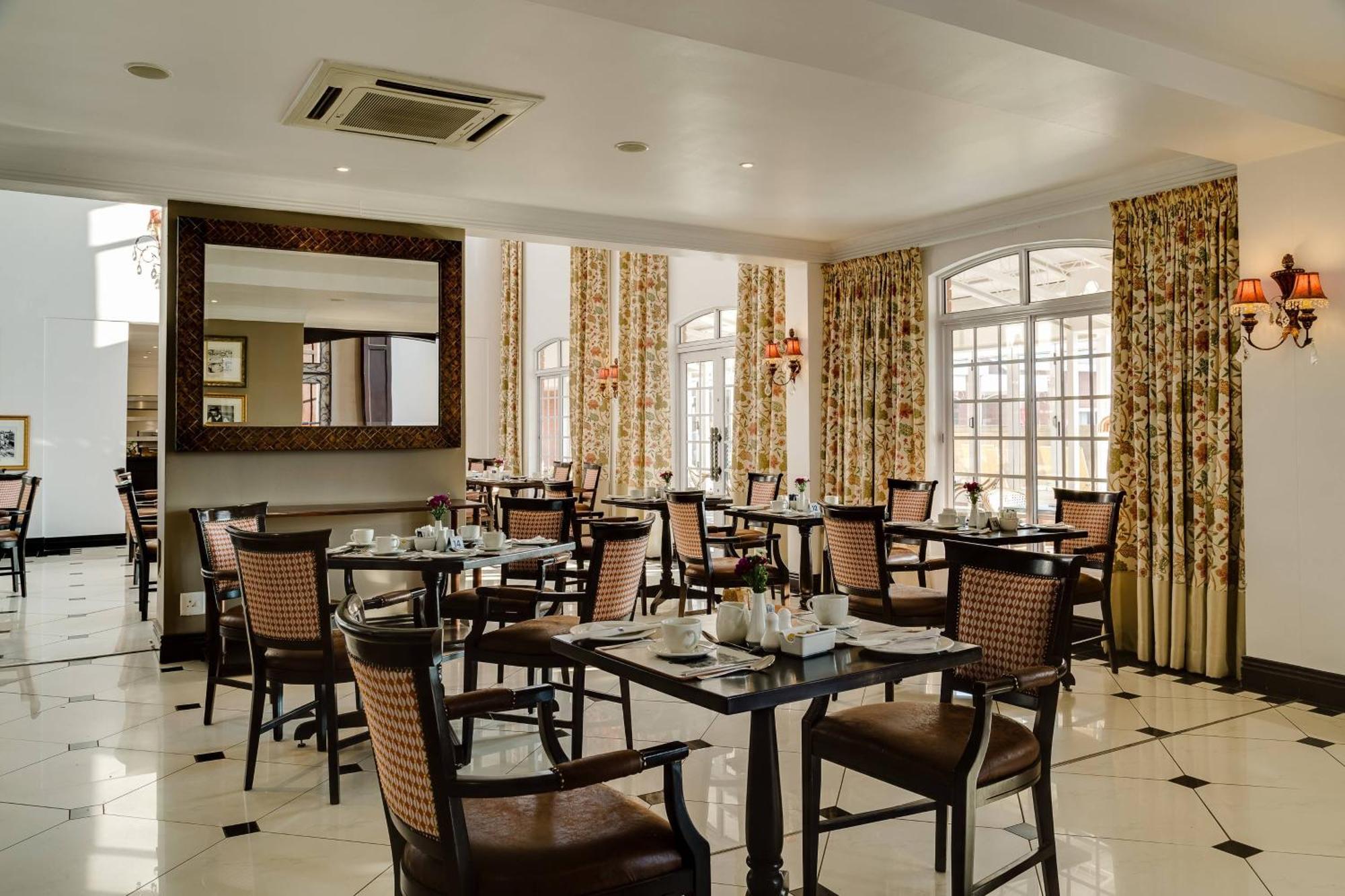 Protea Hotel By Marriott Kimberley Kültér fotó